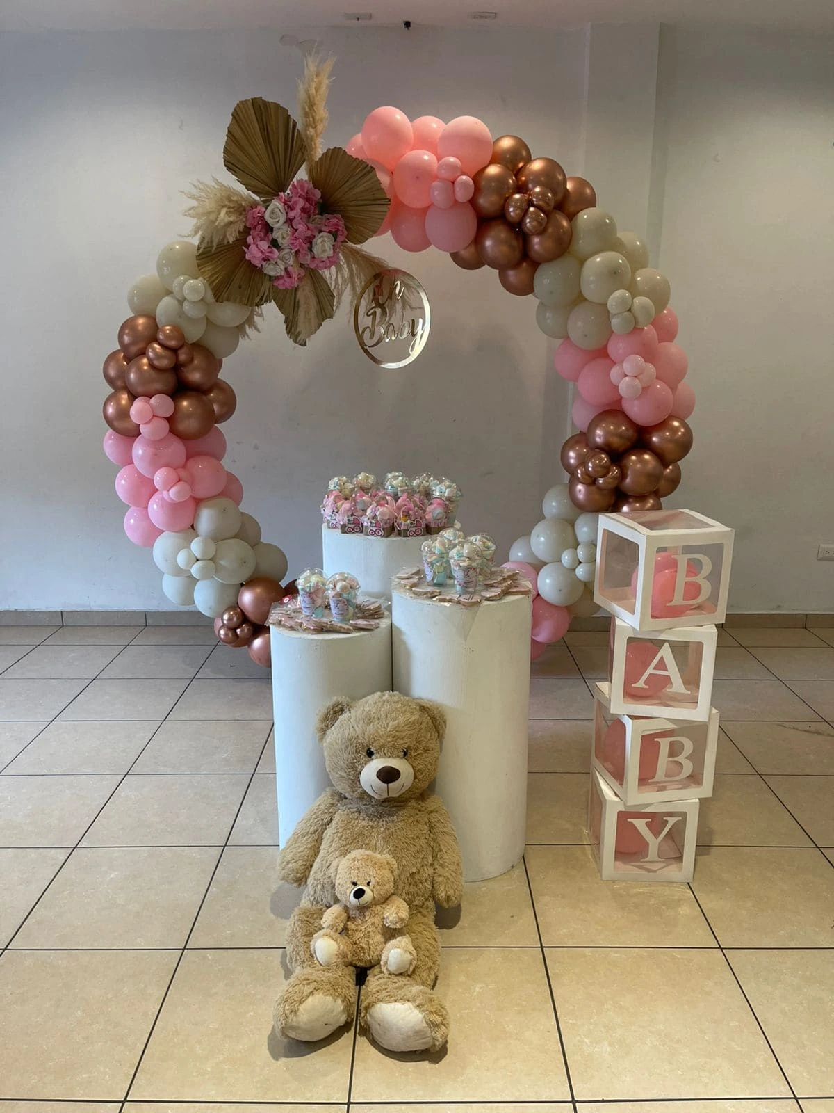 Decoración creativa con globos para baby shower - Whith You Balloons & Memories