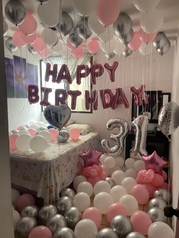 Decoración nupcial moderna y elegante - Whith You Balloons & Memories
