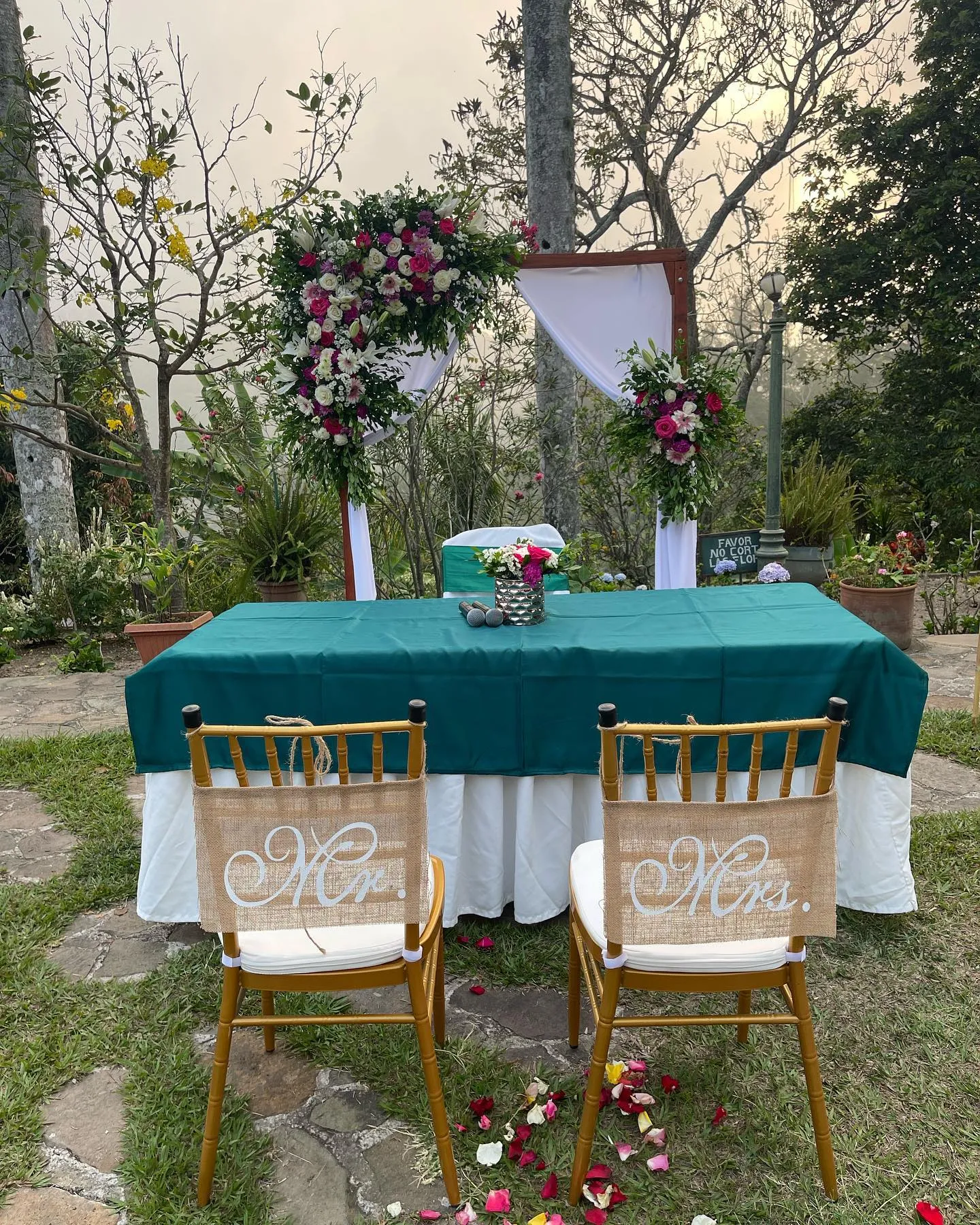 Inspiración para decoraciones de bodas en El Salvador - Whith You Balloons & Memories