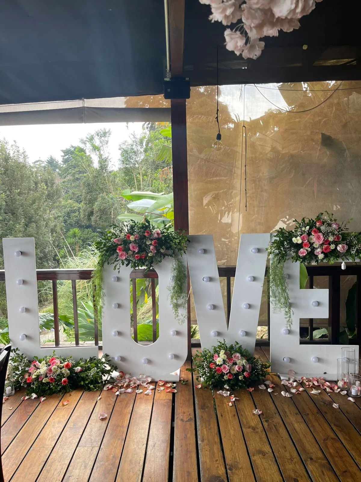 Decoración romántica para ceremonias de boda - Whith You Balloons & Memories